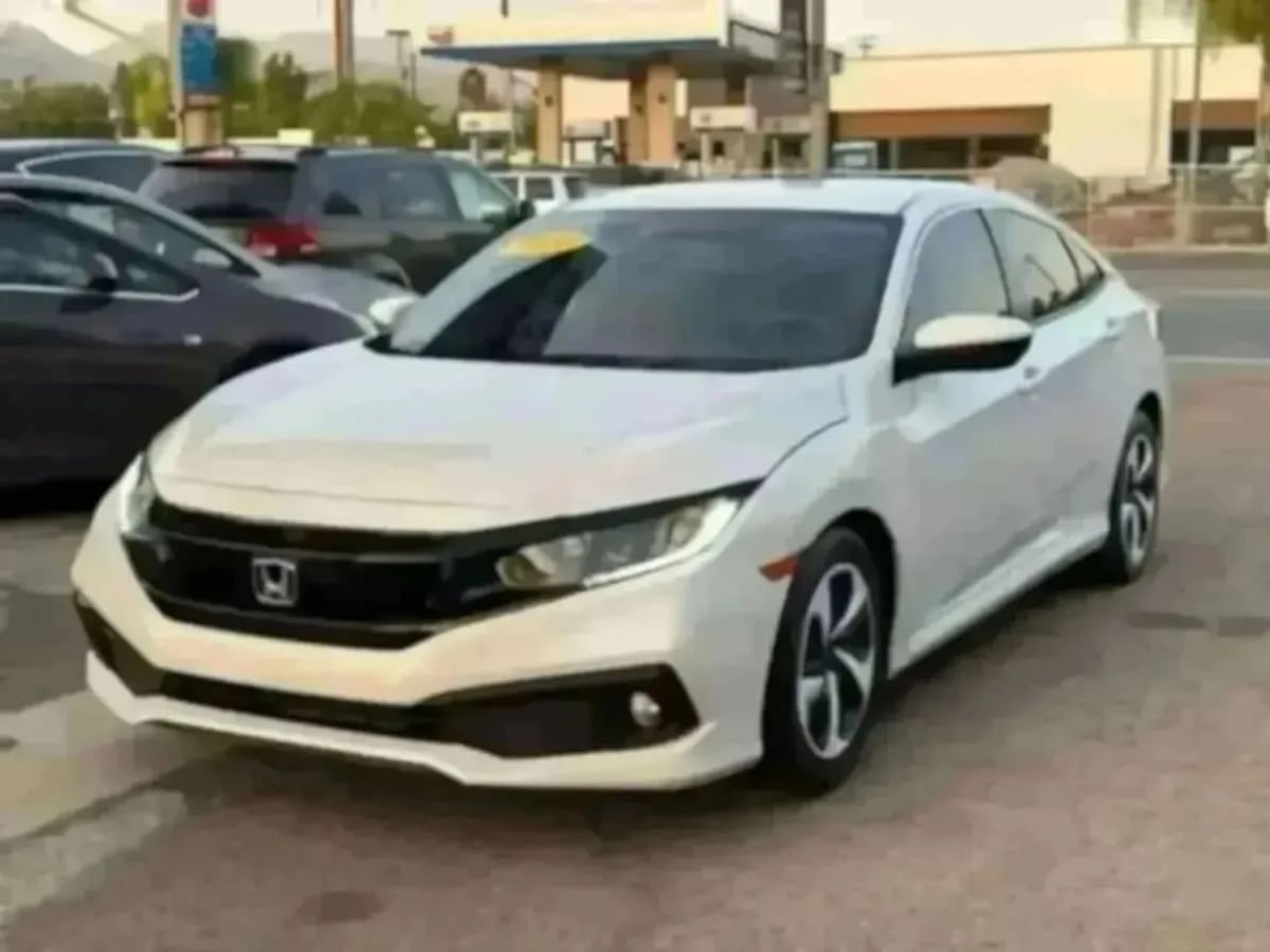 View vehicle photo 6
