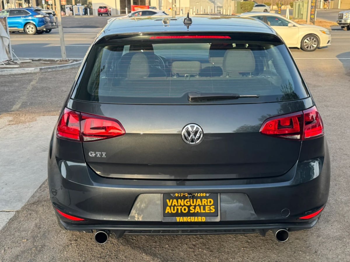 Photo 30 of this Volkswagen Golf GTI