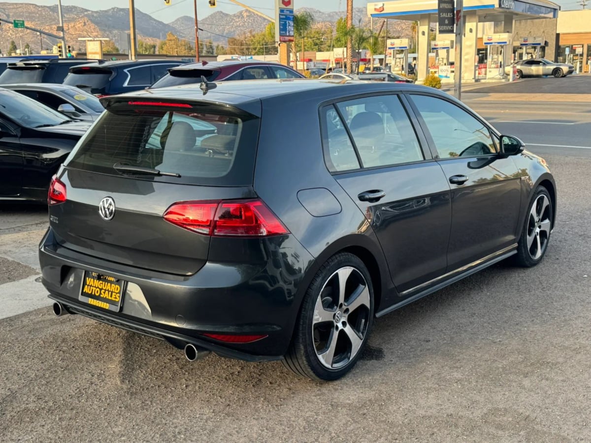 Photo 31 of this Volkswagen Golf GTI