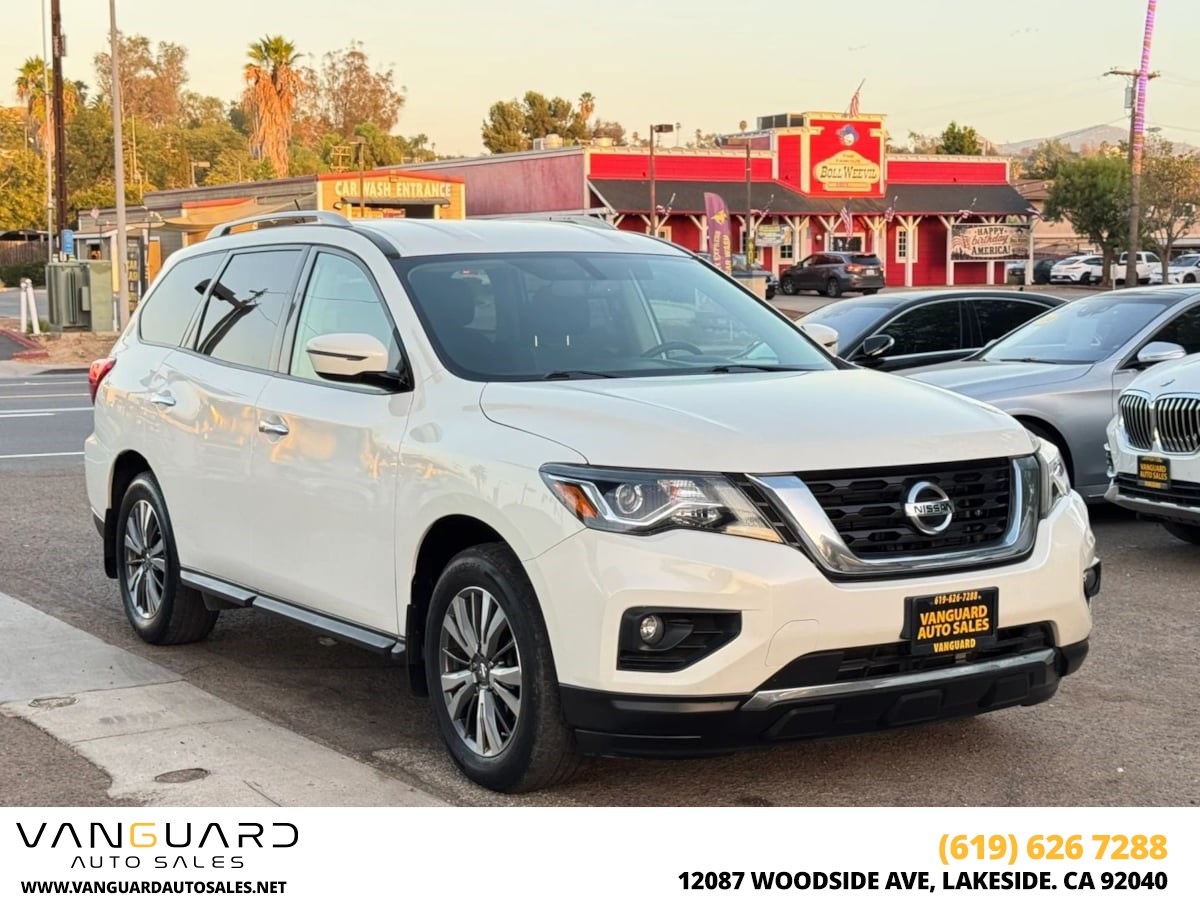 2018 Nissan Pathfinder SV