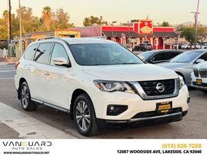 View 2018 Nissan Pathfinder 