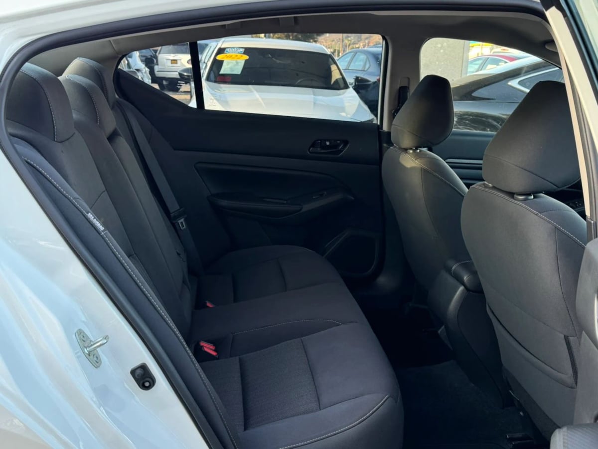 Photo 10 of this Nissan Altima