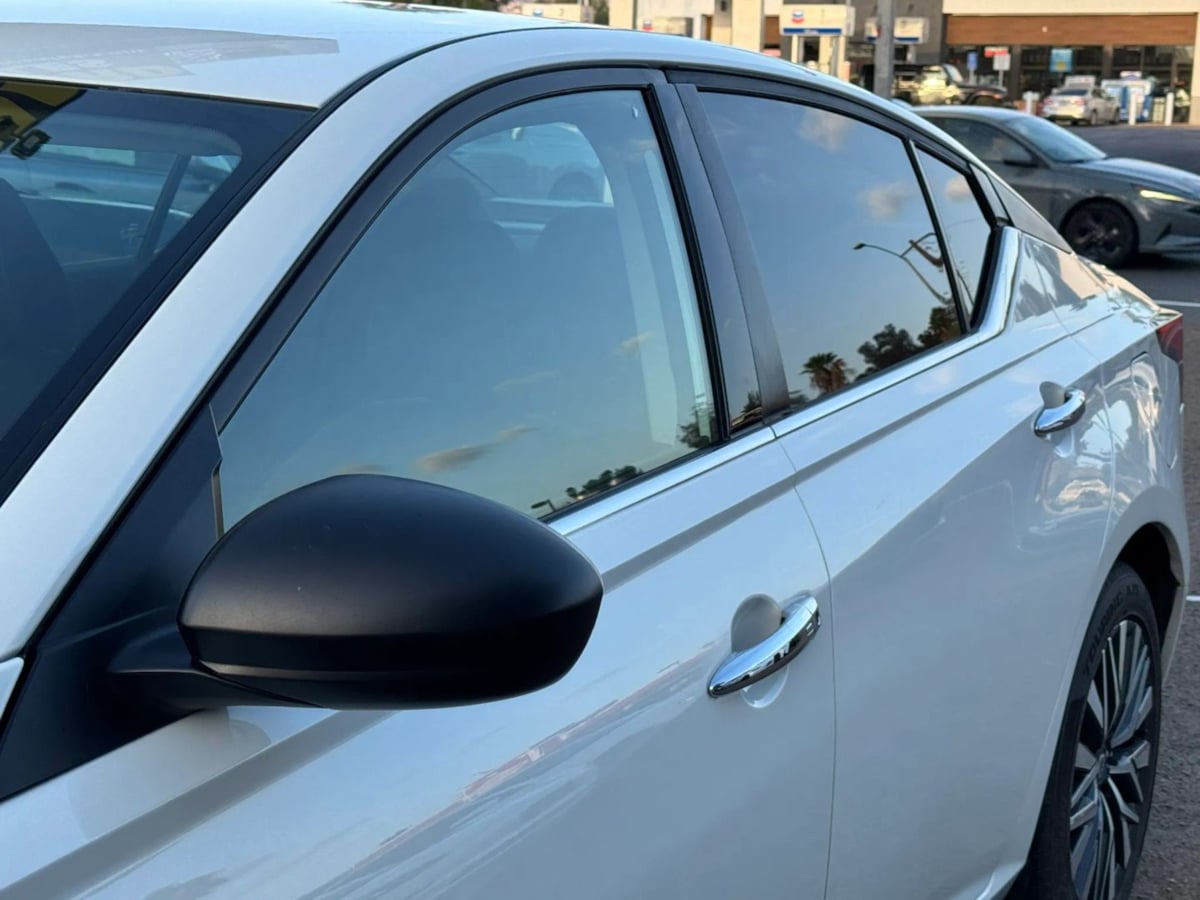 Photo 19 of this Nissan Altima