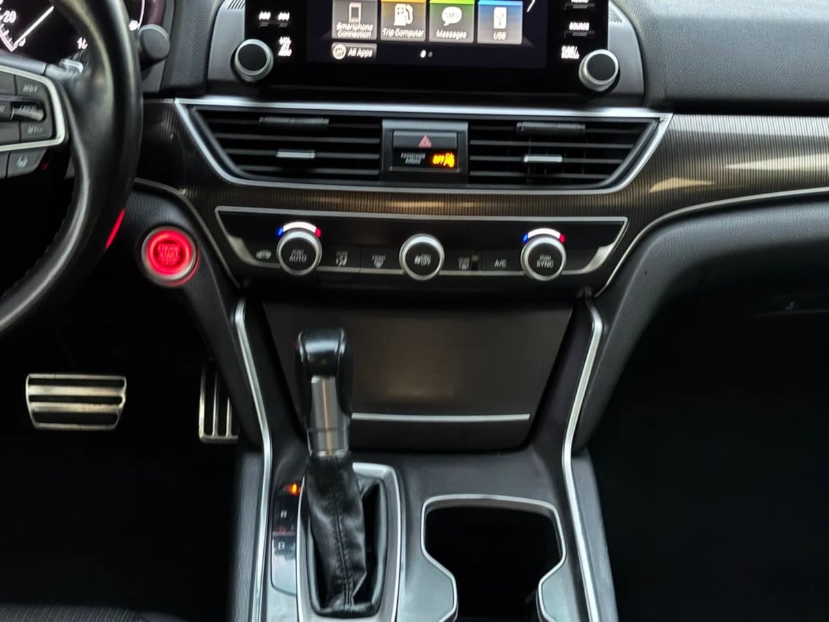 Photo 26 of this Honda Accord Sedan