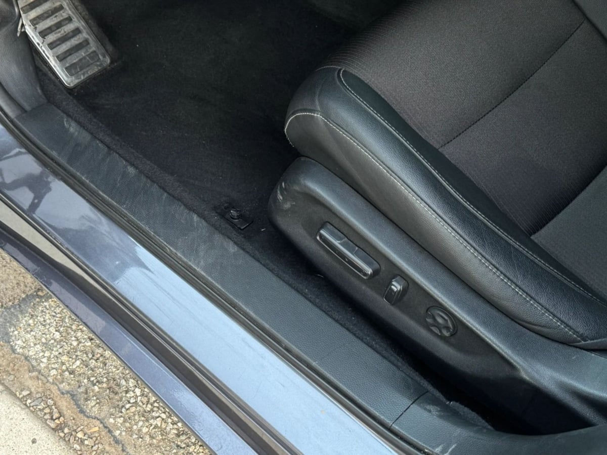 Photo 31 of this Honda Accord Sedan
