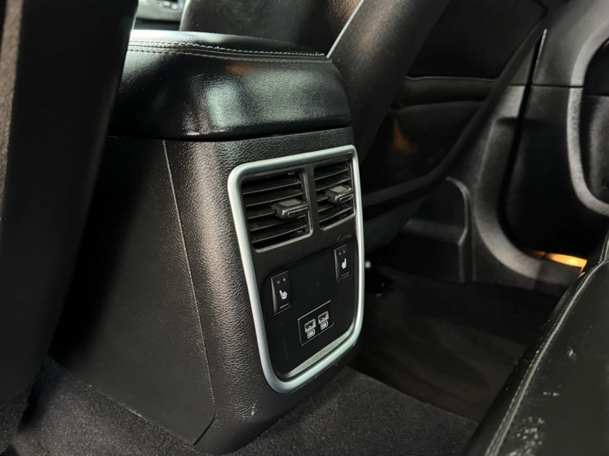 Photo 20 of this Dodge Charger