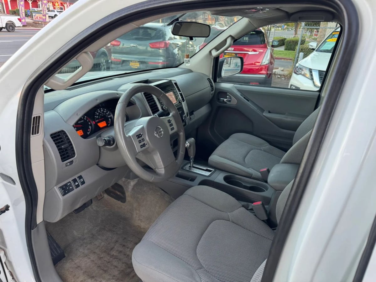 Photo 10 of this Nissan Frontier