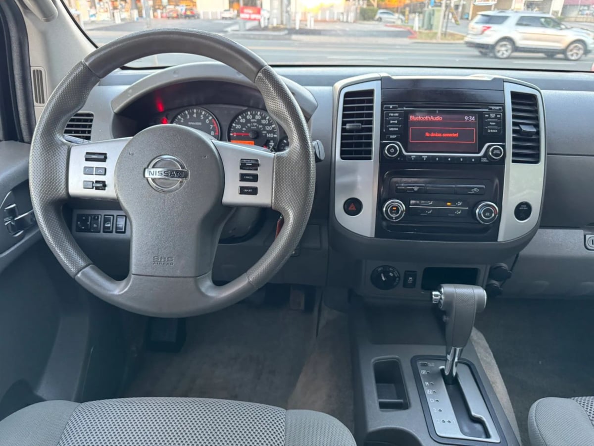 Photo 17 of this Nissan Frontier