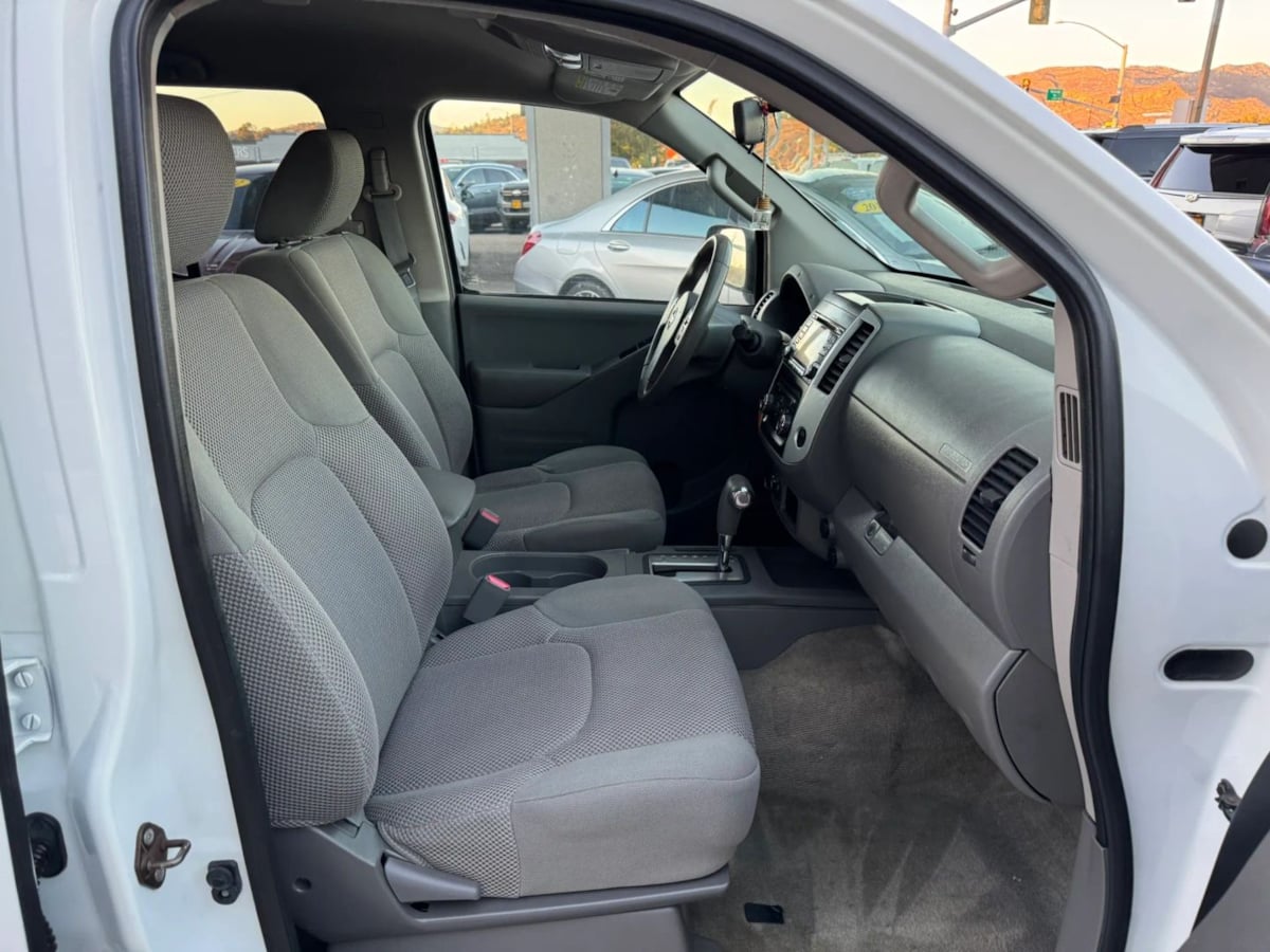 Photo 23 of this Nissan Frontier
