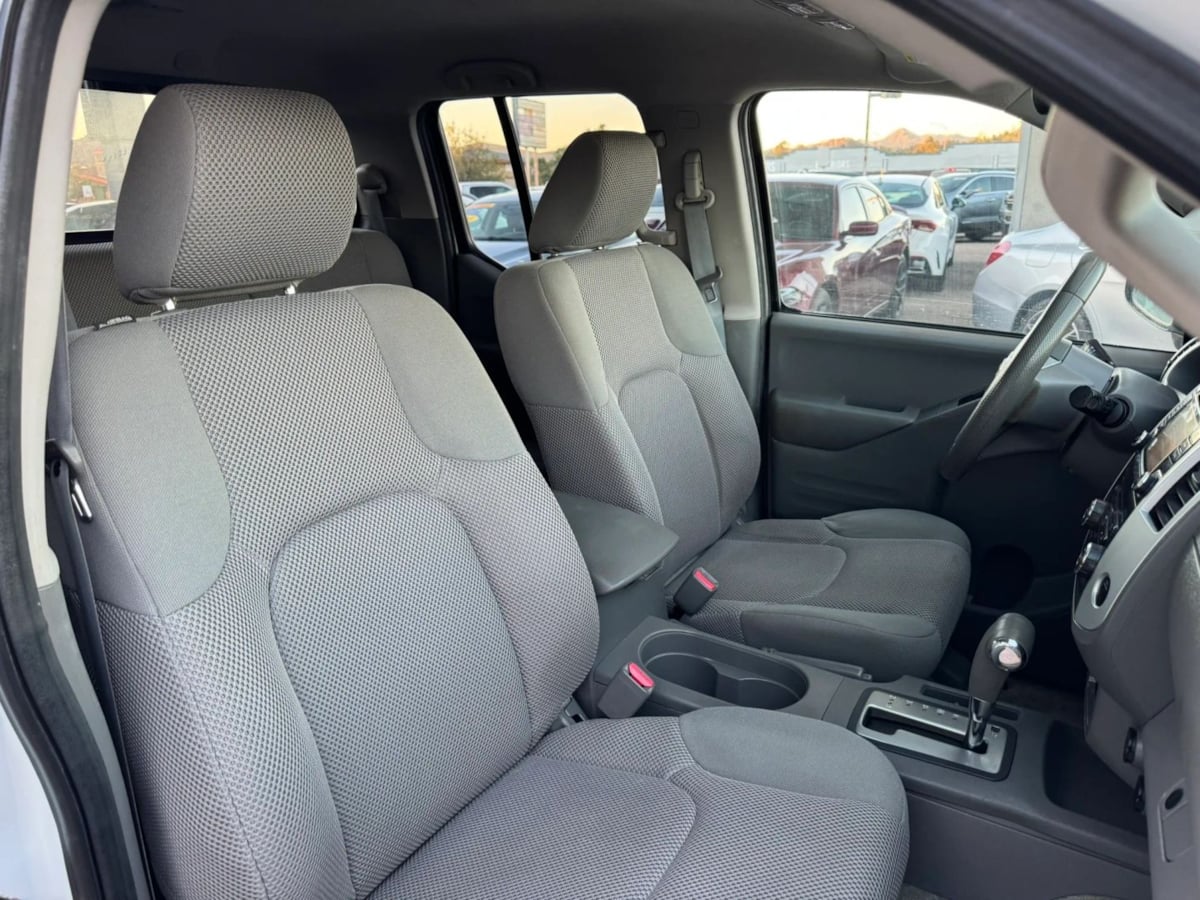 Photo 26 of this Nissan Frontier