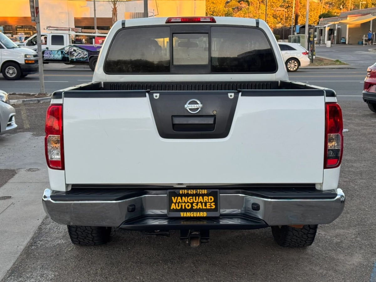 Photo 32 of this Nissan Frontier