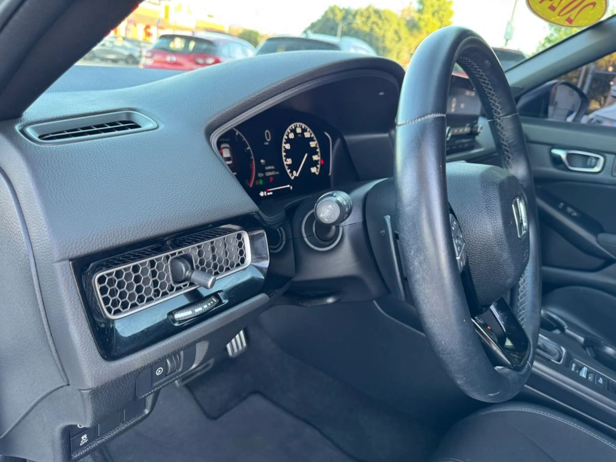 Photo 12 of this Honda Civic Sedan