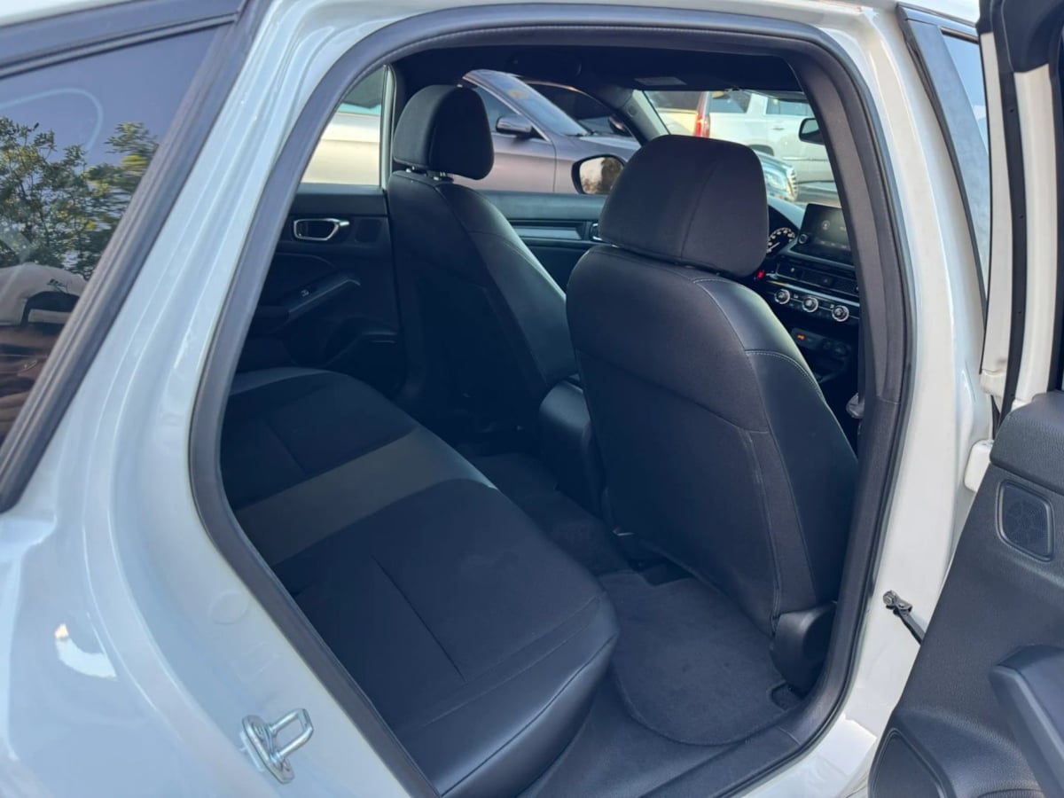 Photo 22 of this Honda Civic Sedan