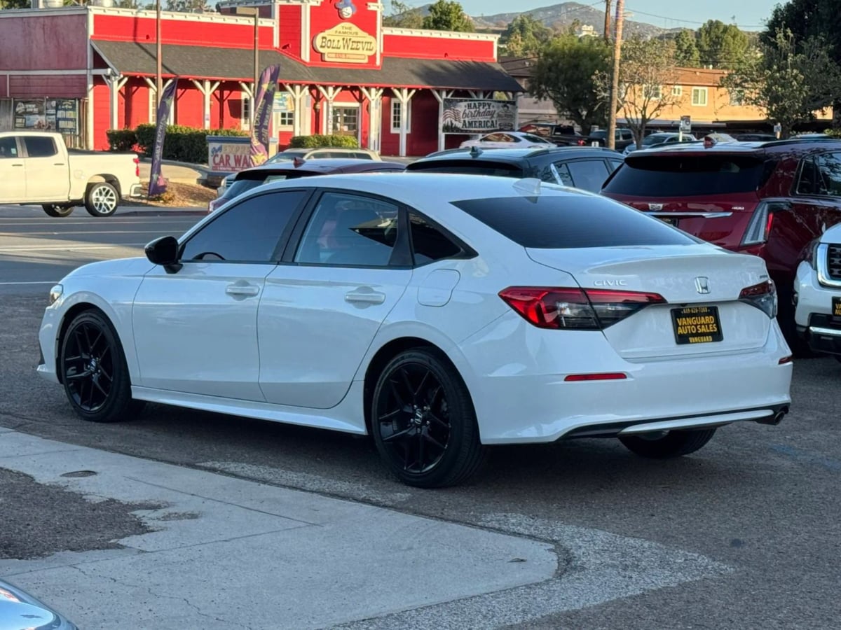 Photo 30 of this Honda Civic Sedan