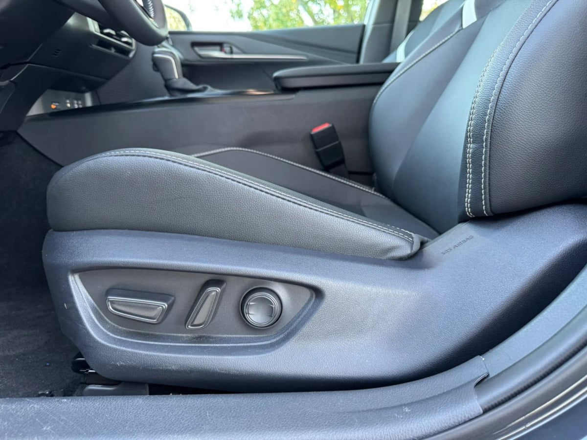 Photo 13 of this Toyota Camry