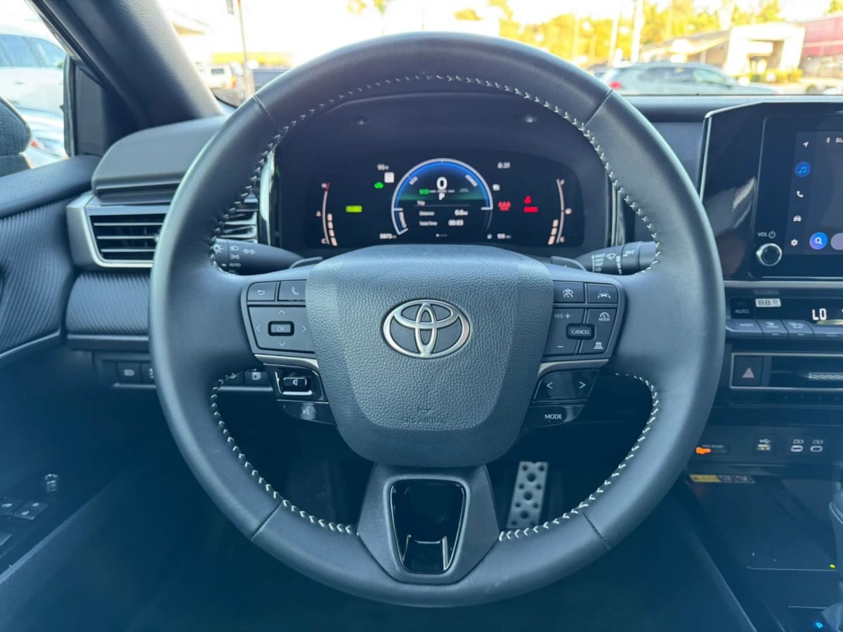 Photo 19 of this Toyota Camry
