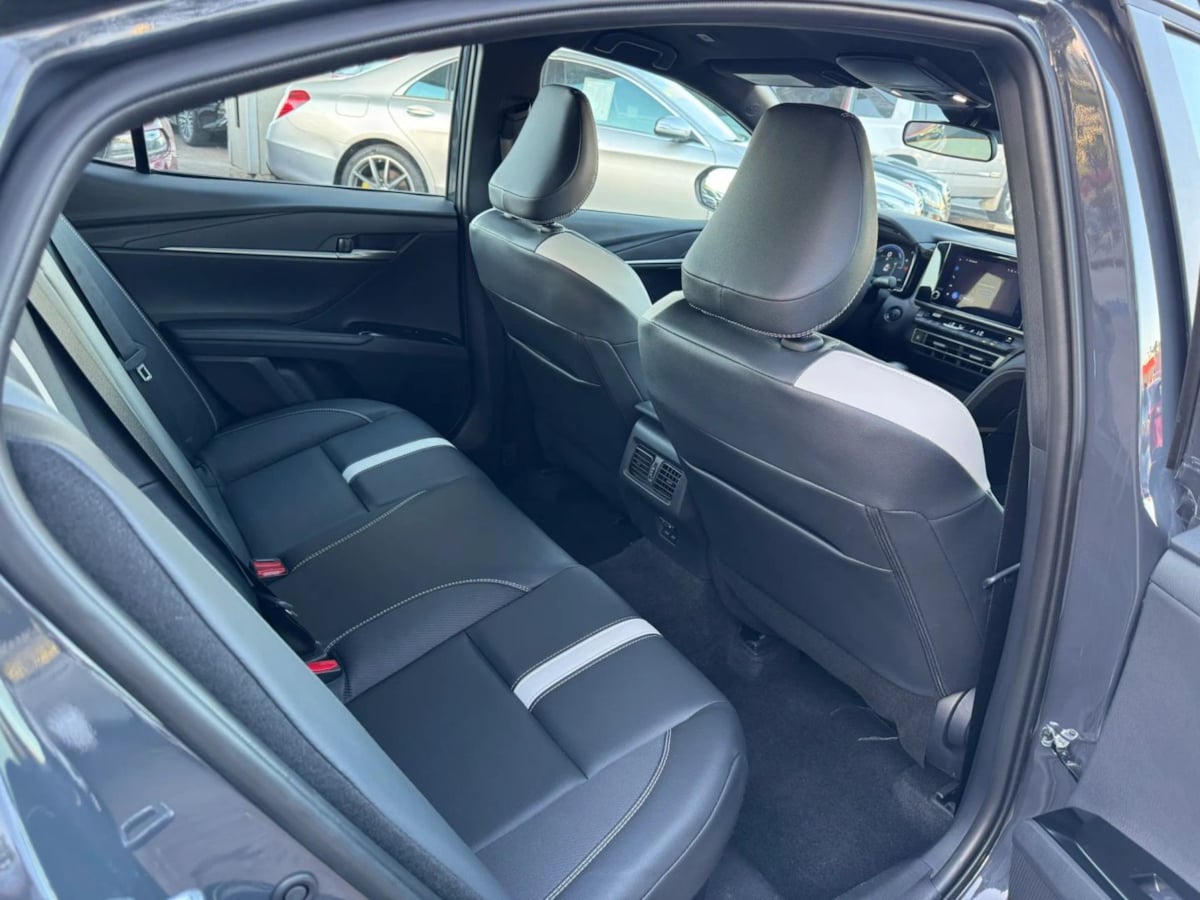 Photo 23 of this Toyota Camry