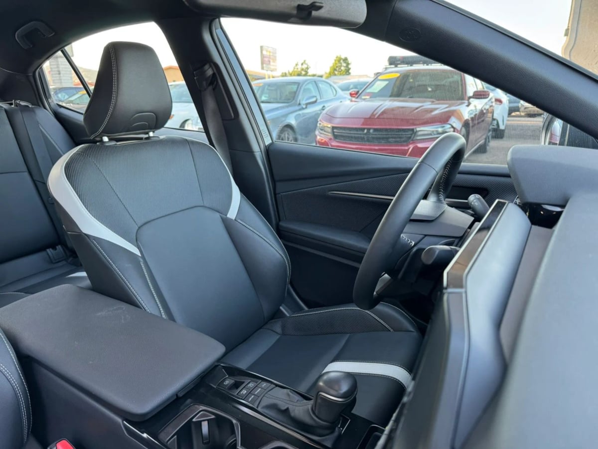 Photo 28 of this Toyota Camry