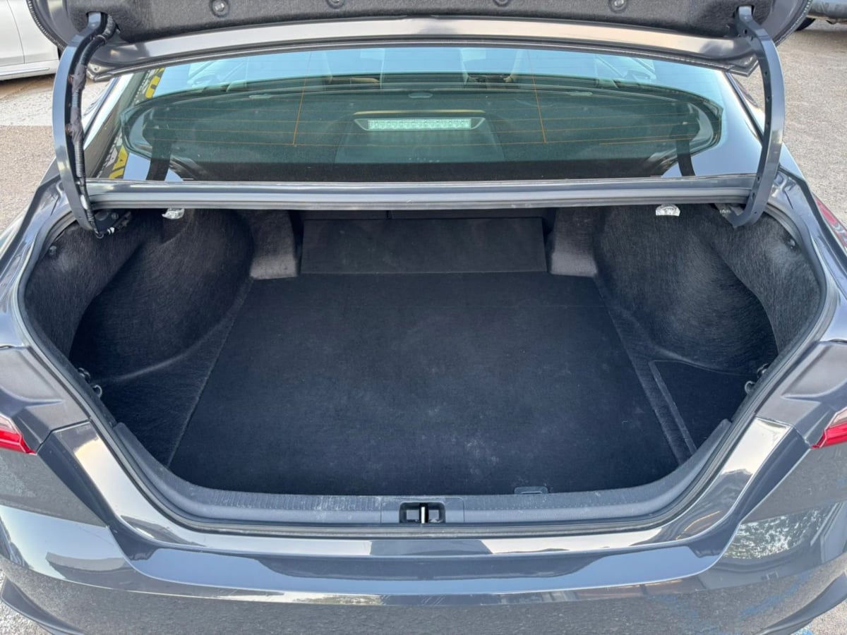 Photo 36 of this Toyota Camry