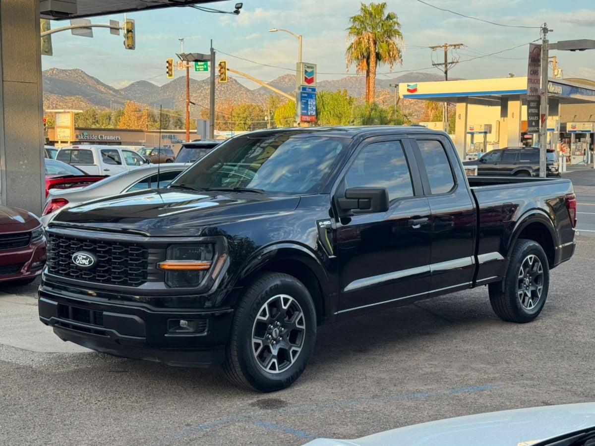 Photo 4 of this Ford F-150
