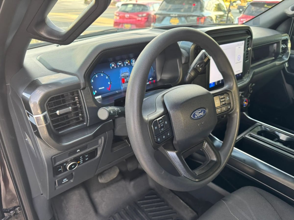 Photo 11 of this Ford F-150