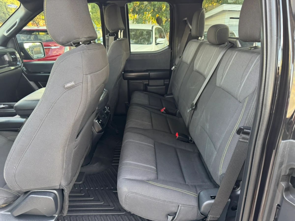 Photo 16 of this Ford F-150