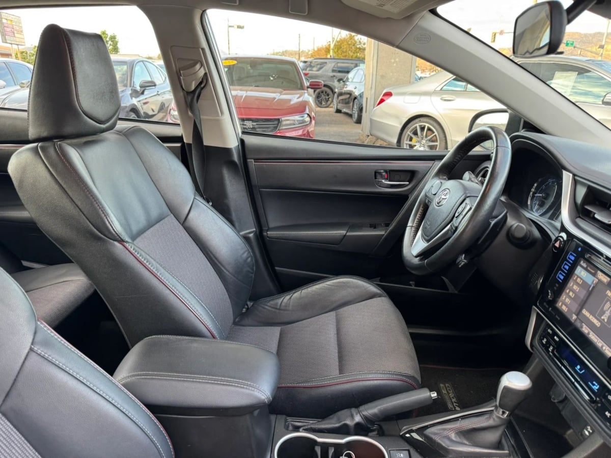 Photo 24 of this Toyota Corolla