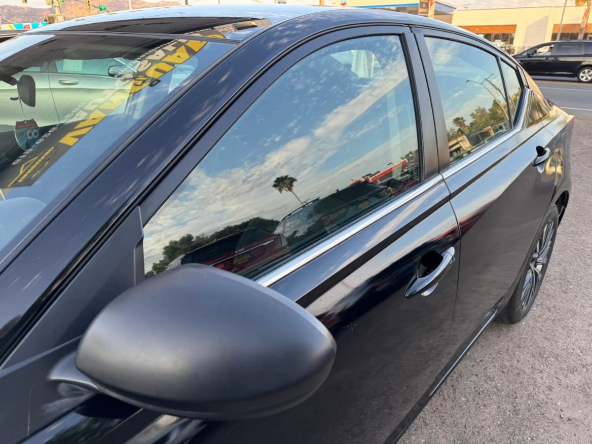 Photo 8 of this Nissan Altima
