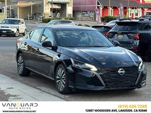 View 2026 Nissan Altima 