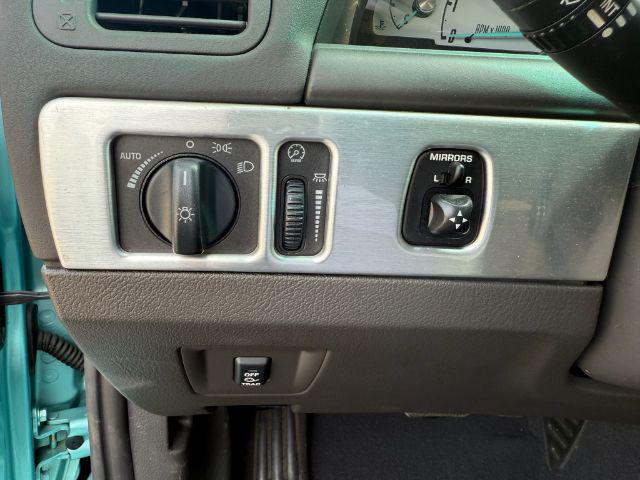 2002 Ford Thunderbird Premium - Photo 16