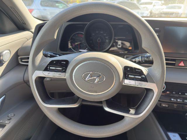 2023 Hyundai Elantra SEL - Photo 10