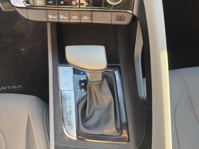 2023 Hyundai Elantra SEL - Photo 15