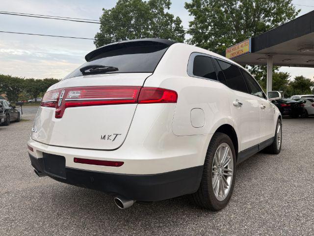 Photo 4 of this Lincoln MKT