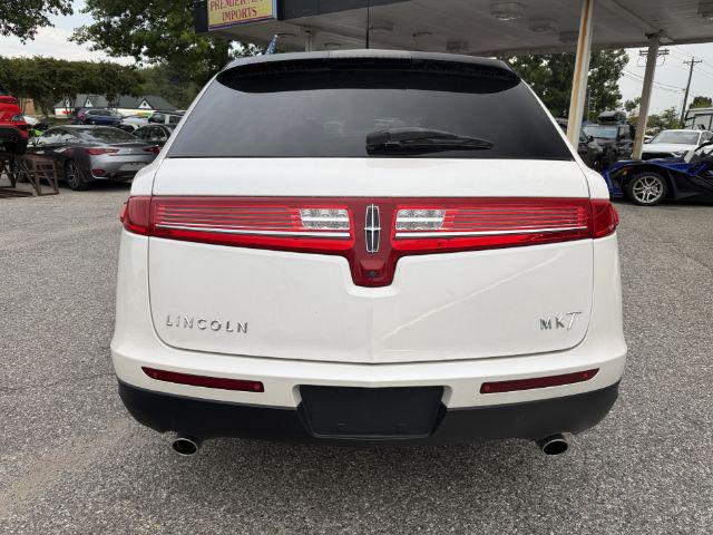 Photo 6 of this Lincoln MKT