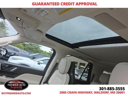 Infinite Black Metallic Clearcoat 2023 Lincoln Navigator SUV / Crossover Four-Wheel Drive Automatic