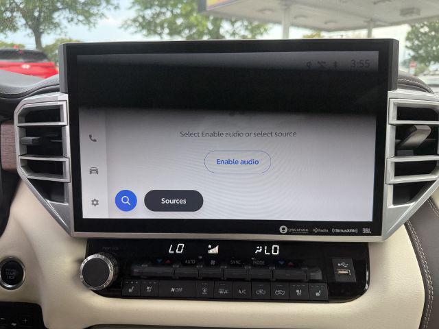 Photo 18 of this Toyota Tundra 4WD