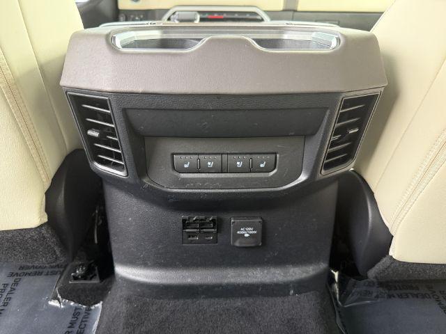 Photo 26 of this Toyota Tundra 4WD