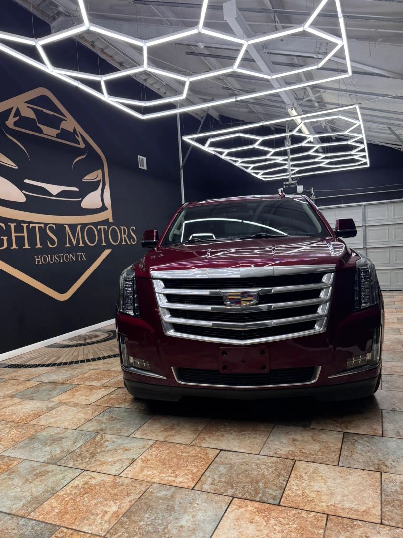 2020 Cadillac Escalade Luxury - Photo 3