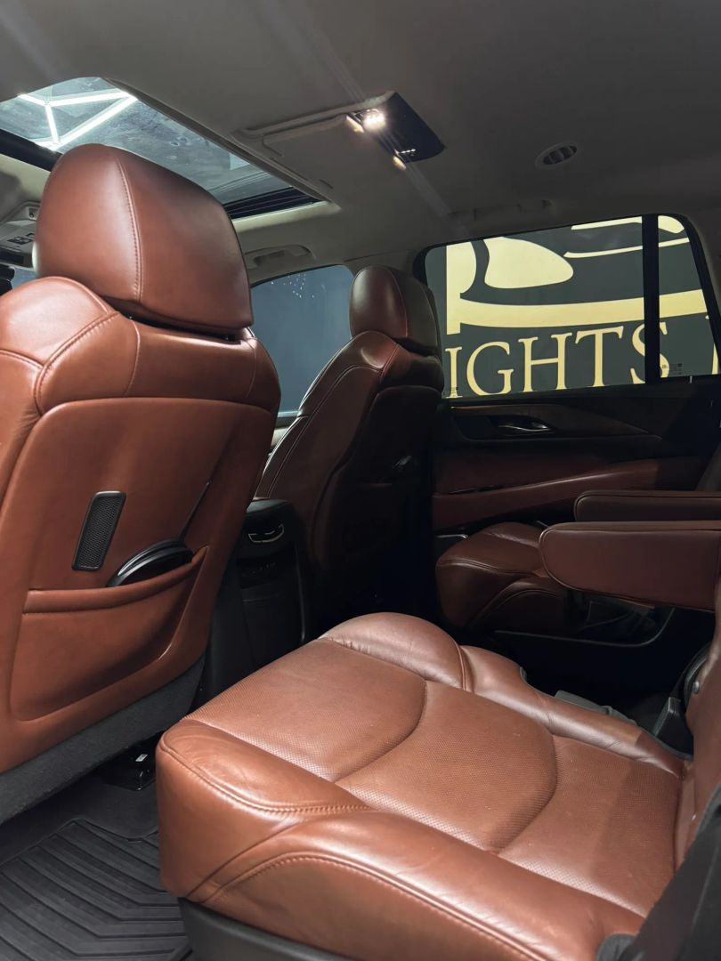 2020 Cadillac Escalade Luxury - Photo 9