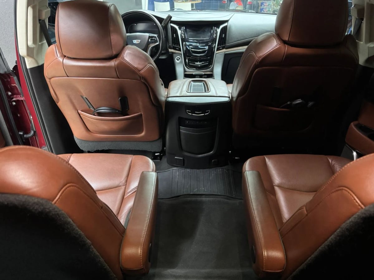 2020 Cadillac Escalade Luxury - Photo 17