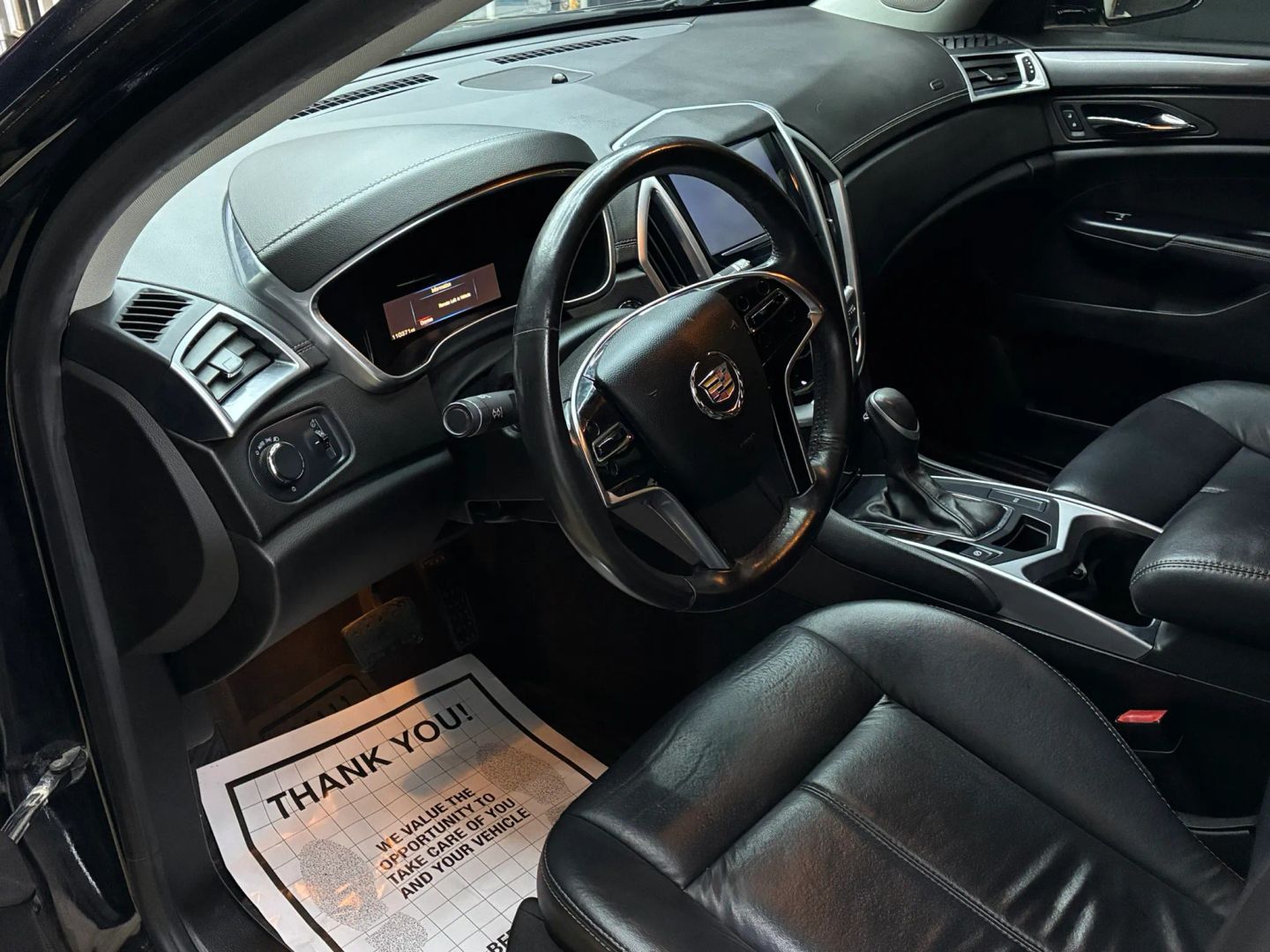Photo 5 of this Cadillac SRX