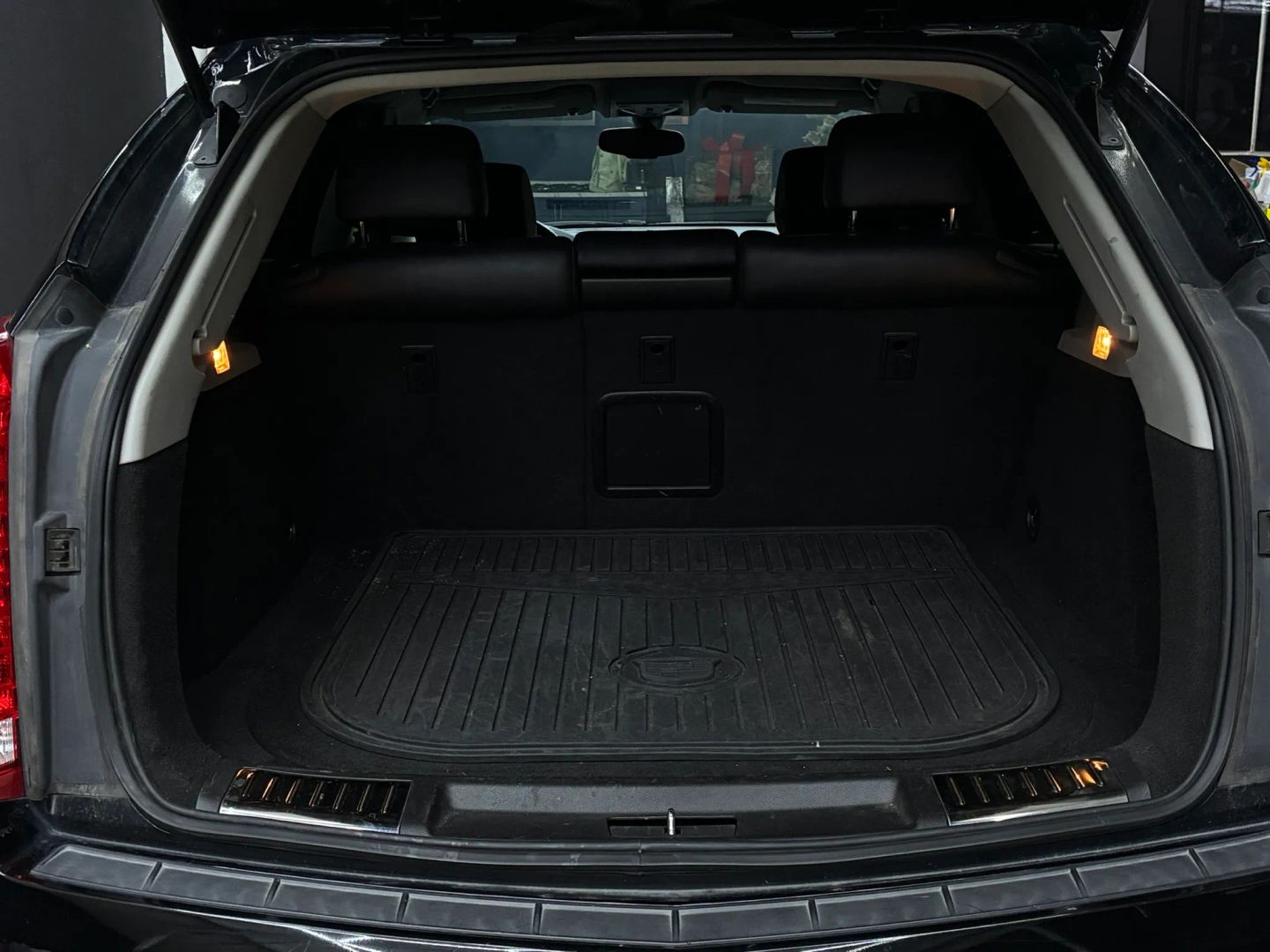 Photo 12 of this Cadillac SRX