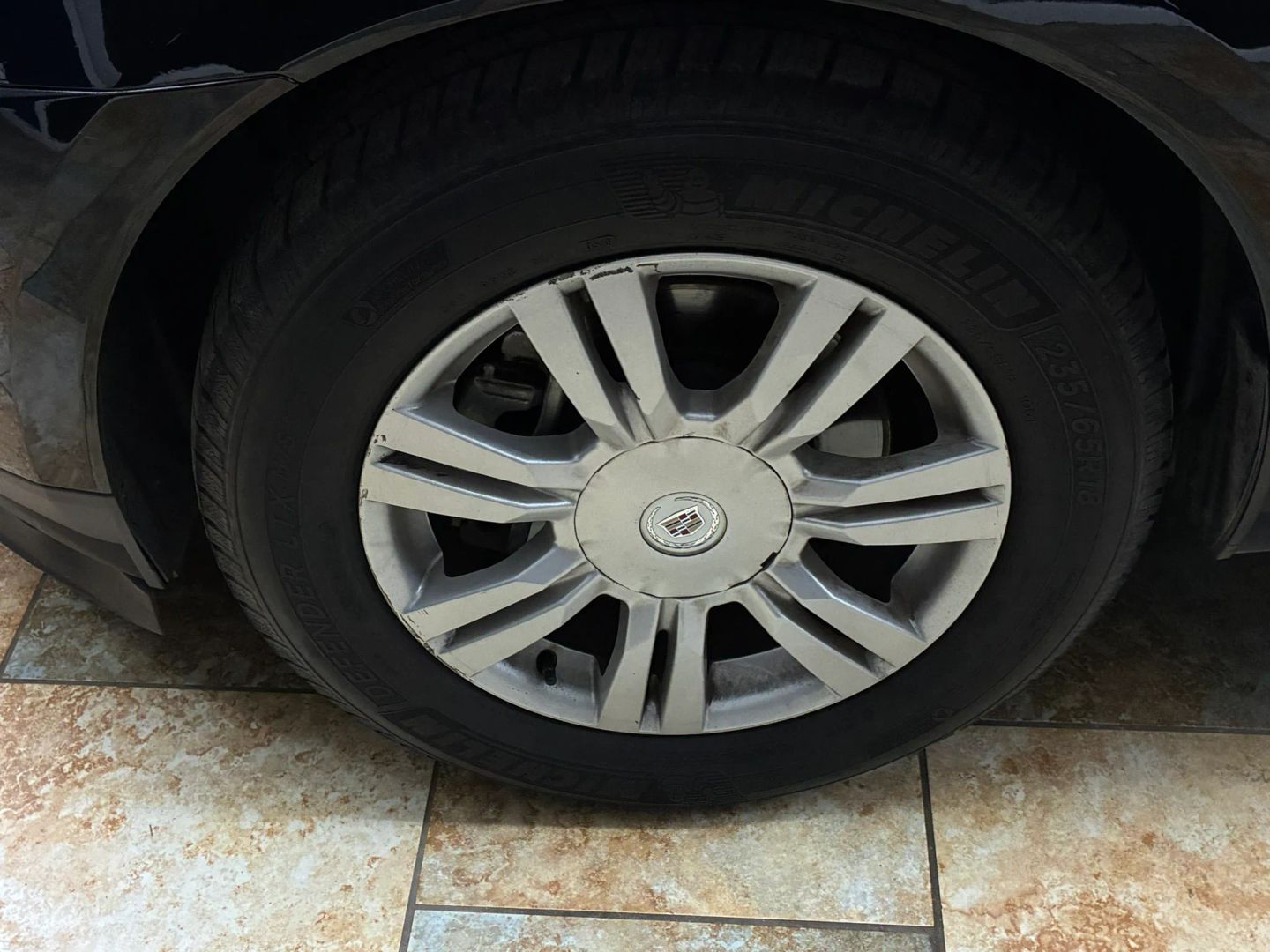 Photo 14 of this Cadillac SRX