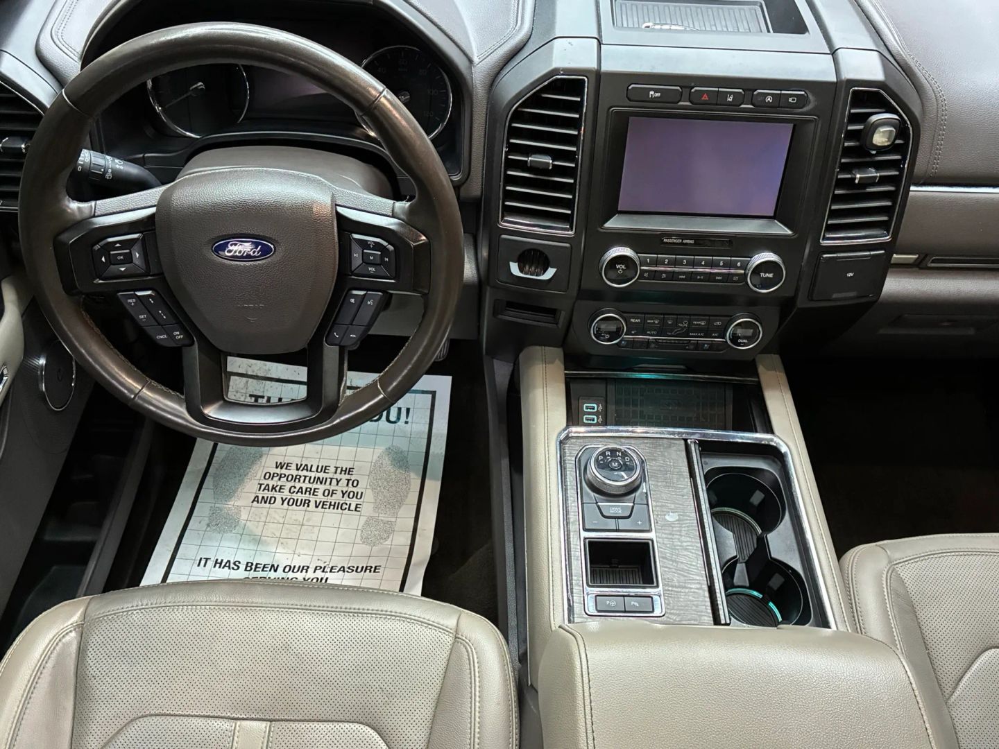 Photo 11 of this Ford Expedition