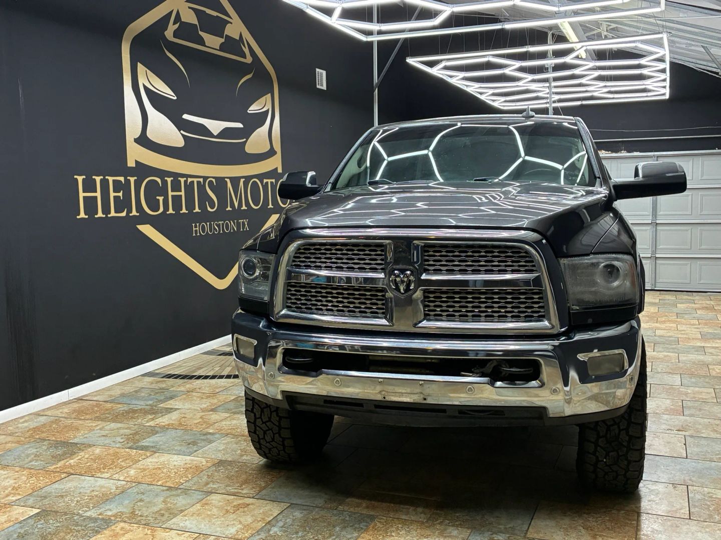 Photo 2 of this Ram 2500