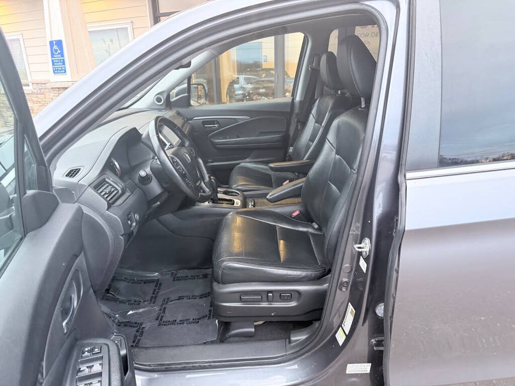 2016 Honda Pilot EX-L - Photo 11