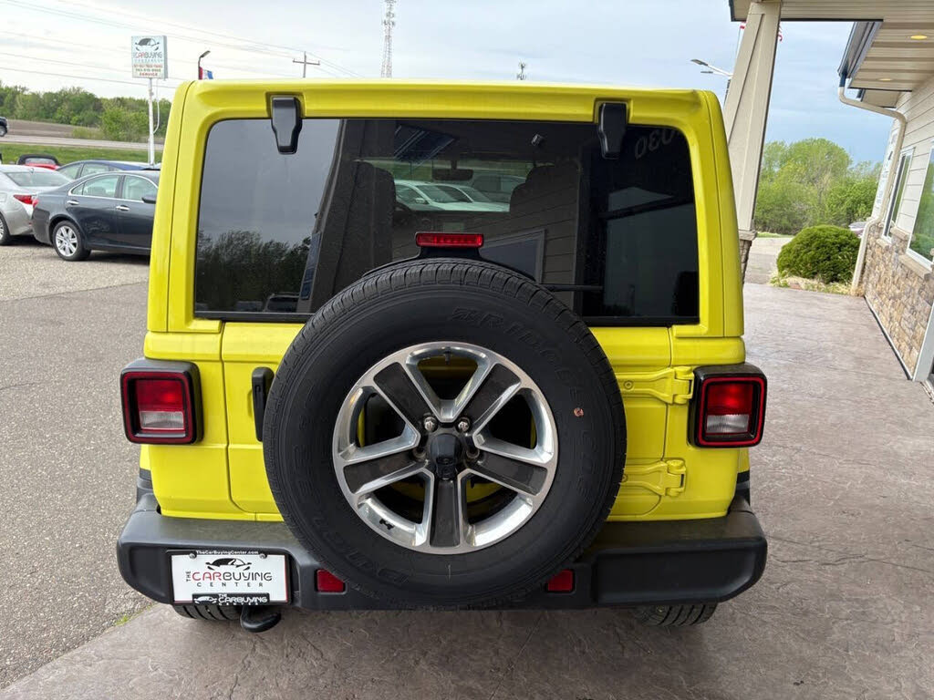 2023 Jeep Wrangler 4-Door Sahara - Photo 4