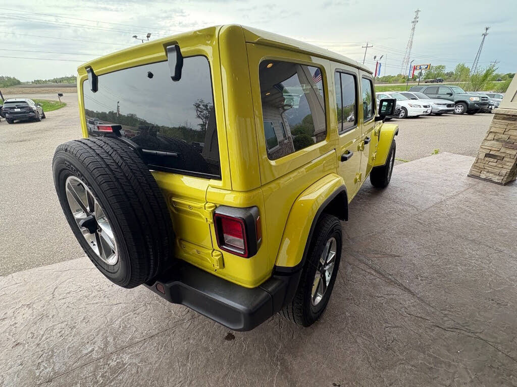 2023 Jeep Wrangler 4-Door Sahara - Photo 5