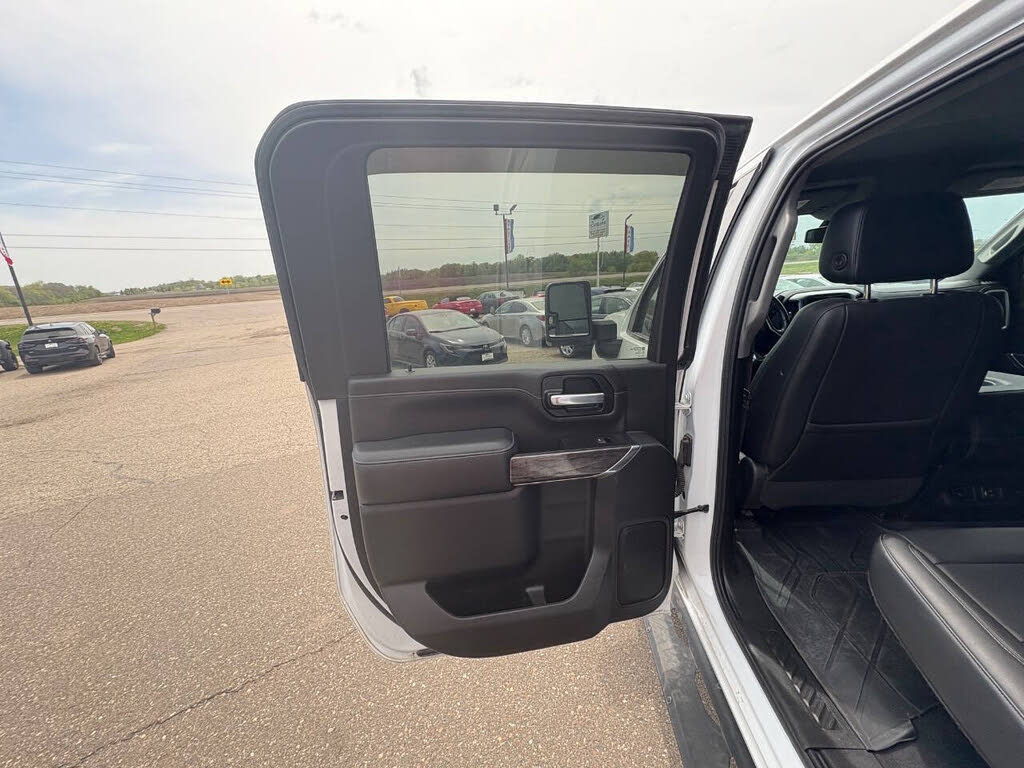 2020 Chevrolet Silverado 2500HD LTZ - Photo 17