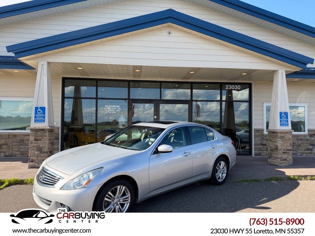 Gray (Liquid Platinum) 2013 INFINITI G37 Sedan All-Wheel Drive 7-Speed Automatic